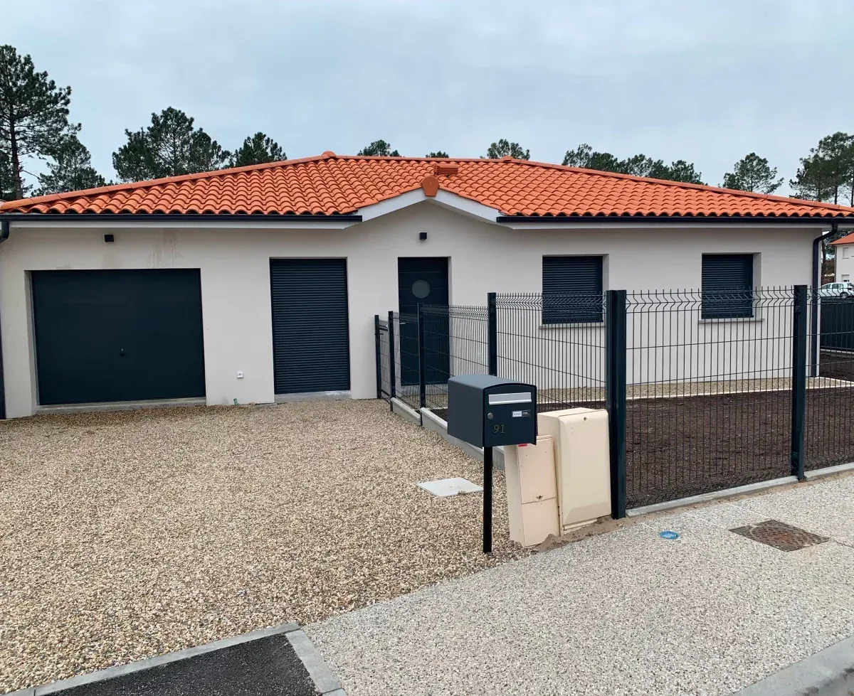 Clôtures en panneaux rigides avec occultationwebp